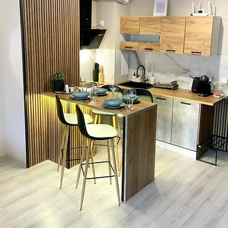 Apartament Two Modern In One Building By Si