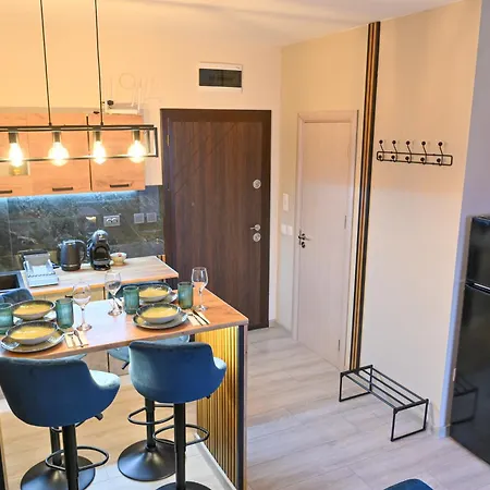 Two Modern In One Building By Si Bansko