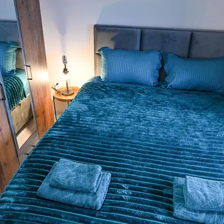 Two Modern In One Building By Si