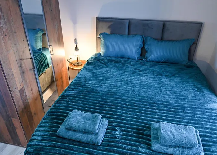 Two Modern In One Building By Si