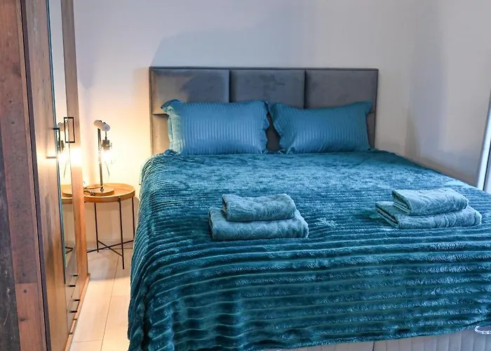 Two Modern In One Building By Si Lägenhet