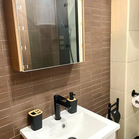 Two Modern Apartments In One Building By Si Stay شقة *